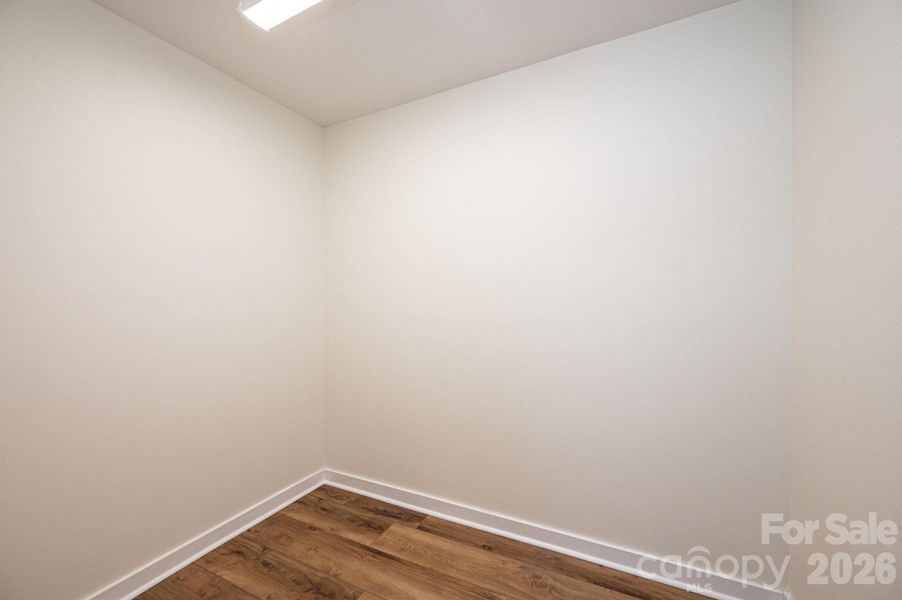 Spacious, unfurnished interior of a new home in , Lenoir (Image 34).