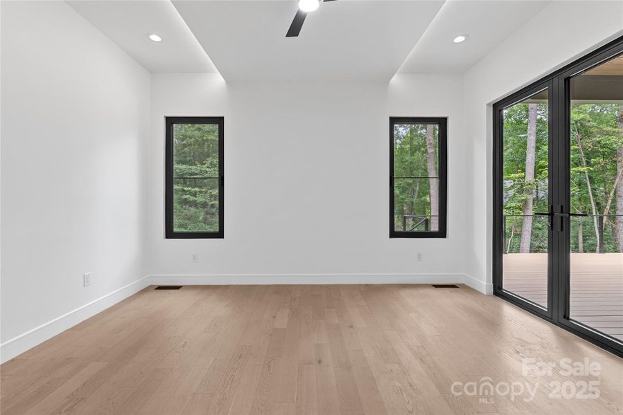 Spacious, unfurnished interior of a new home in , Arden (Image 24).