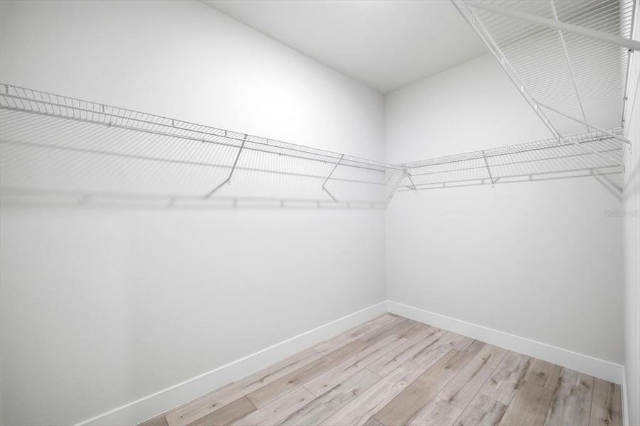 Spacious, unfurnished interior of a new home in , Citrus Springs (Image 15).