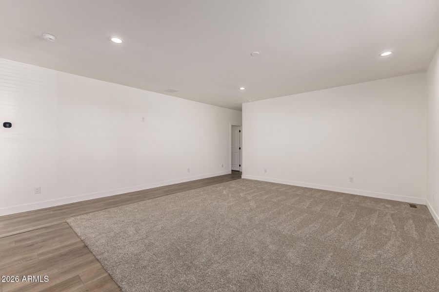 23059 W RANCHO LAREDO DR