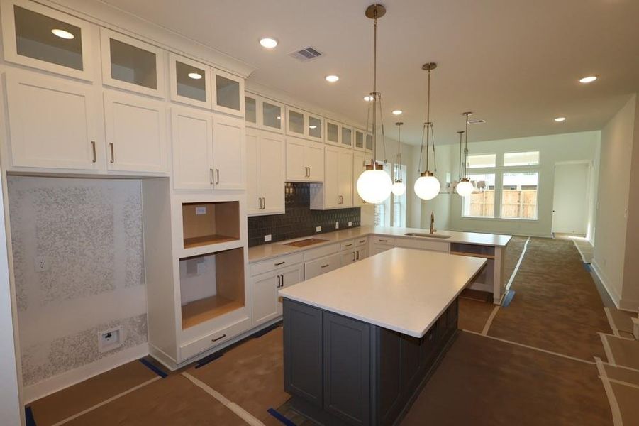 Furnished interior view inside a new home in The Highlands 40', Porter (Image 12). Furnished interior view inside a new home in The Highlands 40', Porter (Image 12).