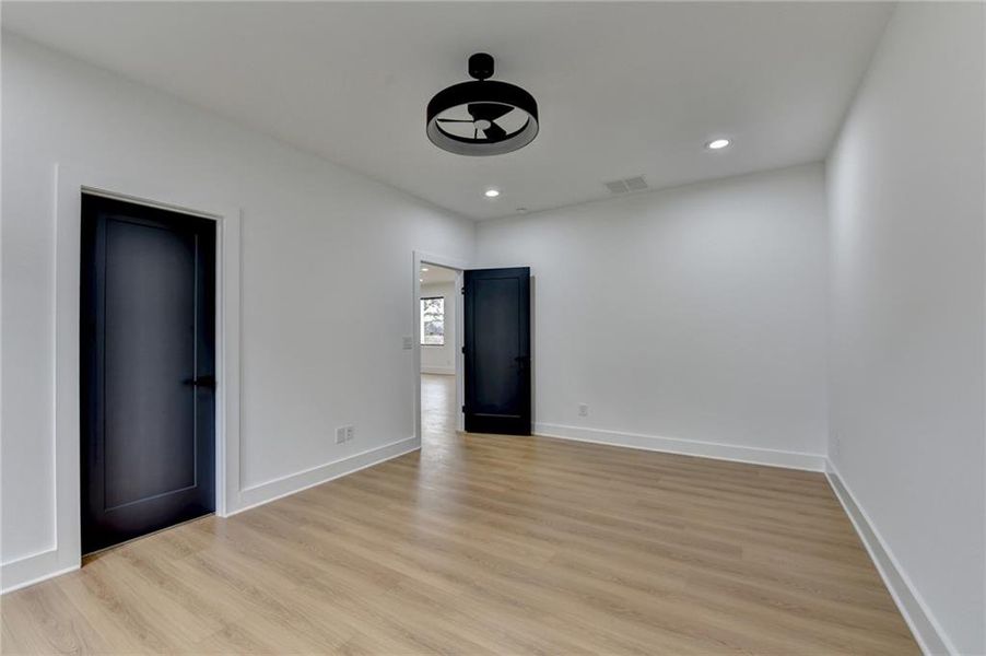 Spacious, unfurnished interior of a new home in , Auburn (Image 41). Spacious, unfurnished interior of a new home in , Auburn (Image 41).