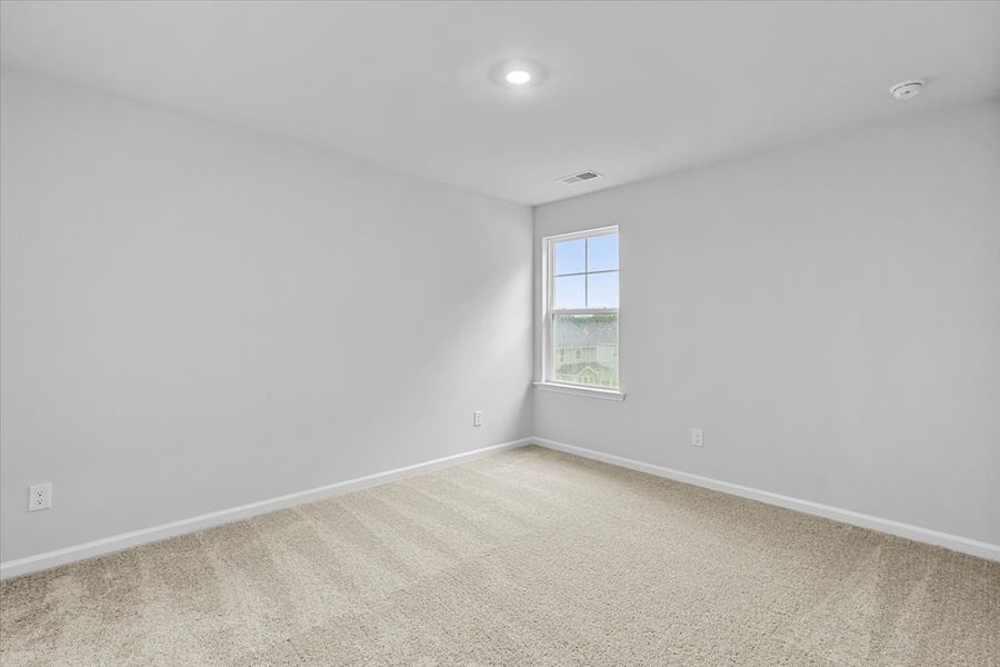 Spacious, unfurnished interior of a new home in Fieldstone, Lexington (Image 42). Spacious, unfurnished interior of a new home in Fieldstone, Lexington (Image 42).