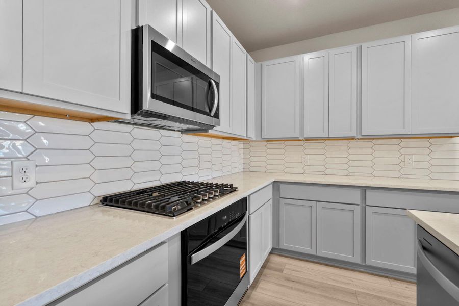 Furnished interior view inside a new home in Arabella on the Prairie 60', Richmond (Image 5).