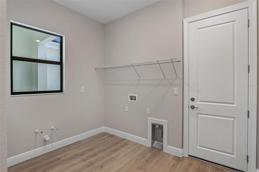 Spacious, unfurnished interior of a new home in Cresswind Lakewood Ranch, Lakewood Ranch (Image 38).