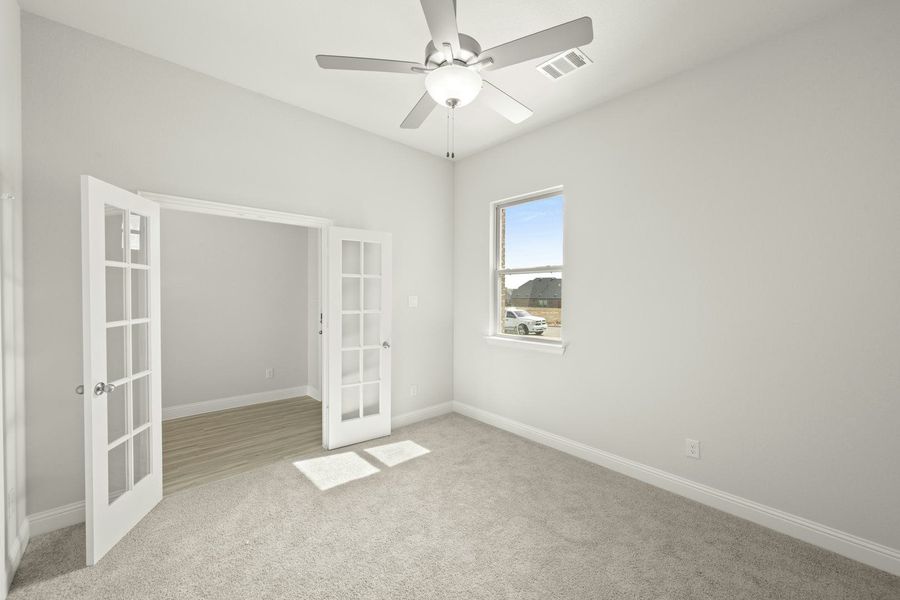 Spacious, unfurnished interior of a new home in Westside Preserve - 70ft. lots, Midlothian (Image 14). Spacious, unfurnished interior of a new home in Westside Preserve - 70ft. lots, Midlothian (Image 14).