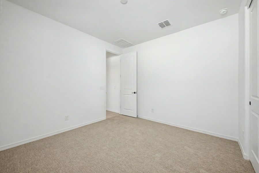 Spacious, unfurnished interior of a new home in Las Ventanas - RV Collection, Goodyear (Image 11).