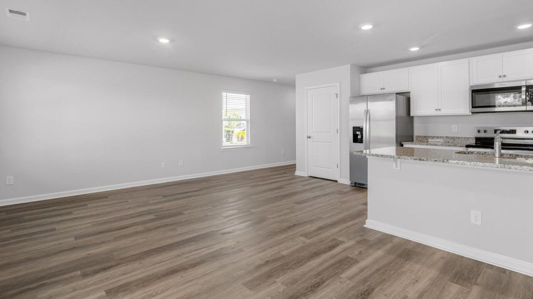 Spacious, unfurnished interior of a new home in Grayson Park Townhomes, Leland (Image 12).