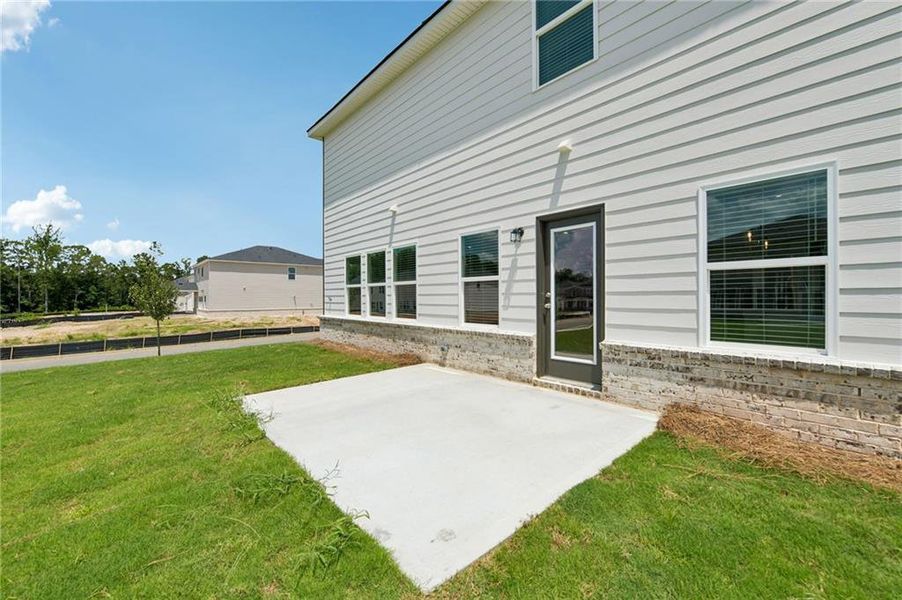 Exterior details and patio area of a home in Parkside at Grayson, Grayson (Image 27).