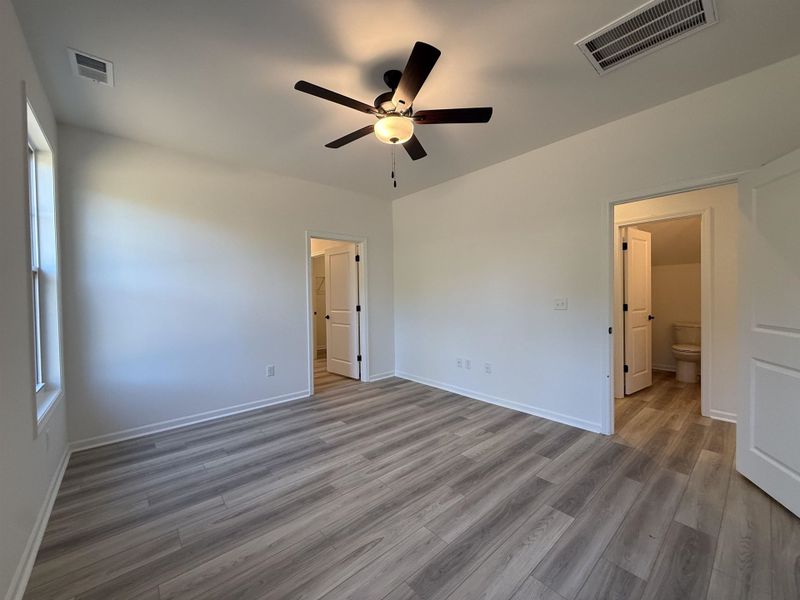 Spacious, unfurnished interior of a new home in Westwood Reserve, Conway (Image 16).