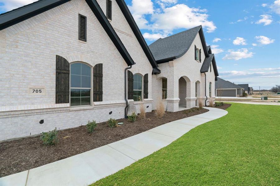 Exterior details and patio area of a home in , Decatur (Image 23).