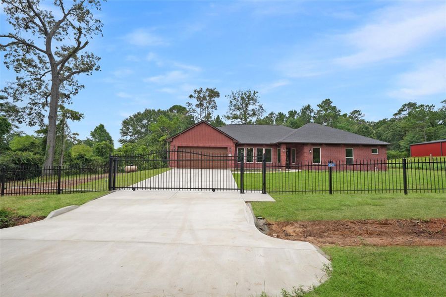 Front exterior of a new home in , Plantersville, TX, highlighting curb appeal (Image 1). Front exterior of a new home in , Plantersville, TX, highlighting curb appeal (Image 1).
