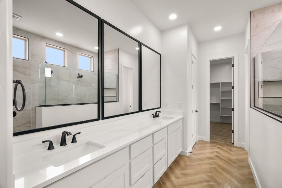 Furnished interior view inside a new home in Paseo Del Este Unit 9, El Paso (Image 11). Furnished interior view inside a new home in Paseo Del Este Unit 9, El Paso (Image 11).