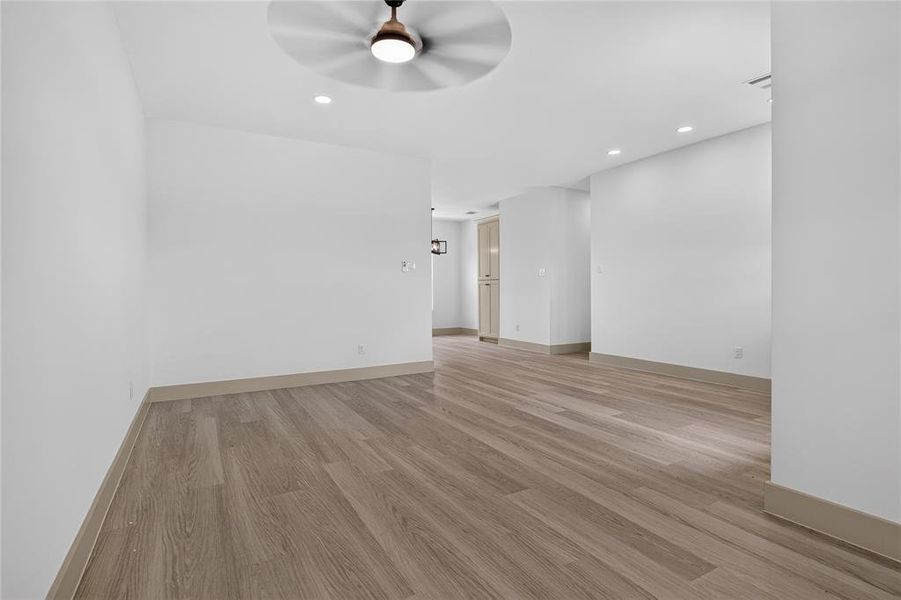 Spacious, unfurnished interior of a new home in , Itasca (Image 10). Spacious, unfurnished interior of a new home in , Itasca (Image 10).