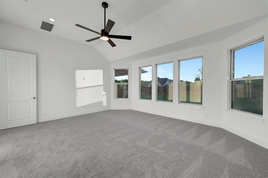 Spacious, unfurnished interior of a new home in Lilyana, Celina (Image 28).