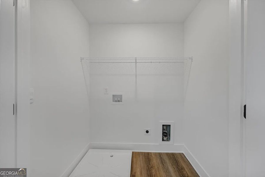 Spacious, unfurnished interior of a new home in Canterbury Villas, Carrollton (Image 28). Spacious, unfurnished interior of a new home in Canterbury Villas, Carrollton (Image 28).