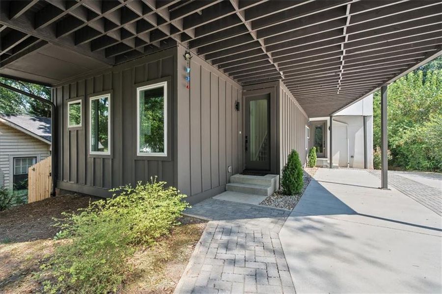 Exterior details and patio area of a home in , Atlanta (Image 21).