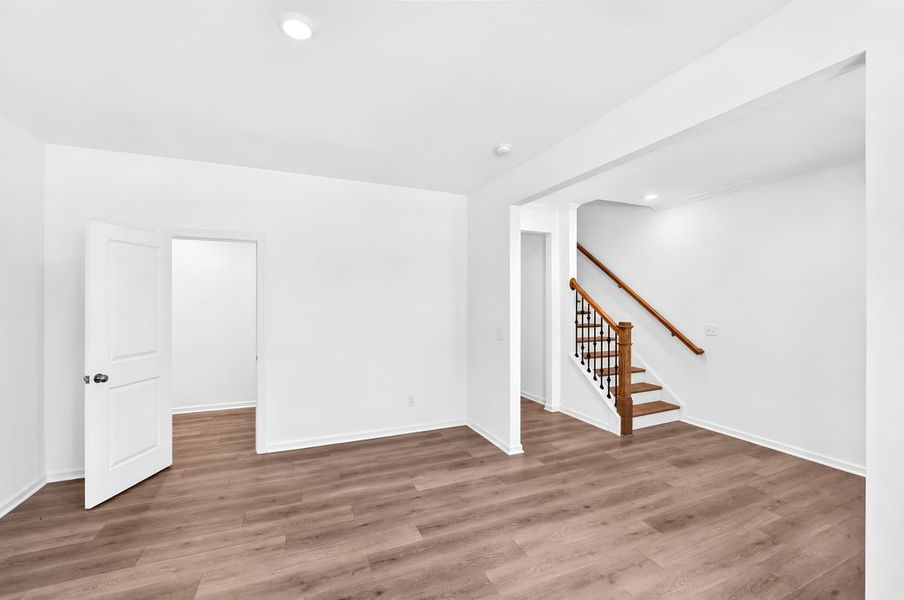 Spacious, unfurnished interior of a new home in Silverstone, Knightdale (Image 34). Spacious, unfurnished interior of a new home in Silverstone, Knightdale (Image 34).