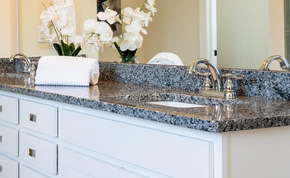 Representative interior finishes for a home built from the Columbia by Greybrook Homes in Shepherds Trace, Clover (Image 21).
