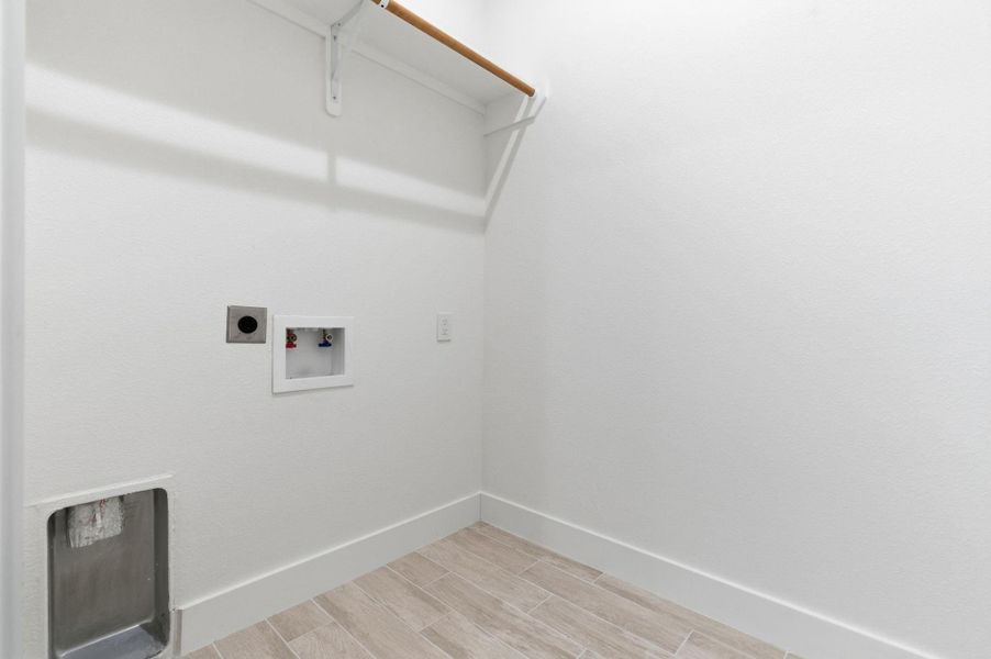 Spacious, unfurnished interior of a new home in , Montgomery (Image 32).