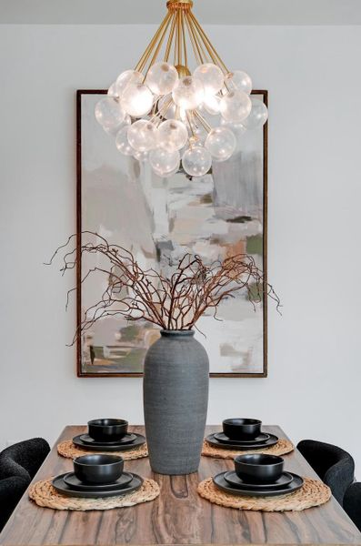 Furnished interior view inside a new home in , Austin (Image 32). Furnished interior view inside a new home in , Austin (Image 32).