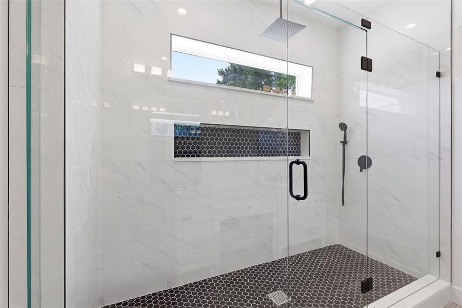 Close-up of interior finishes inside a home in , Ovilla (Image 22).