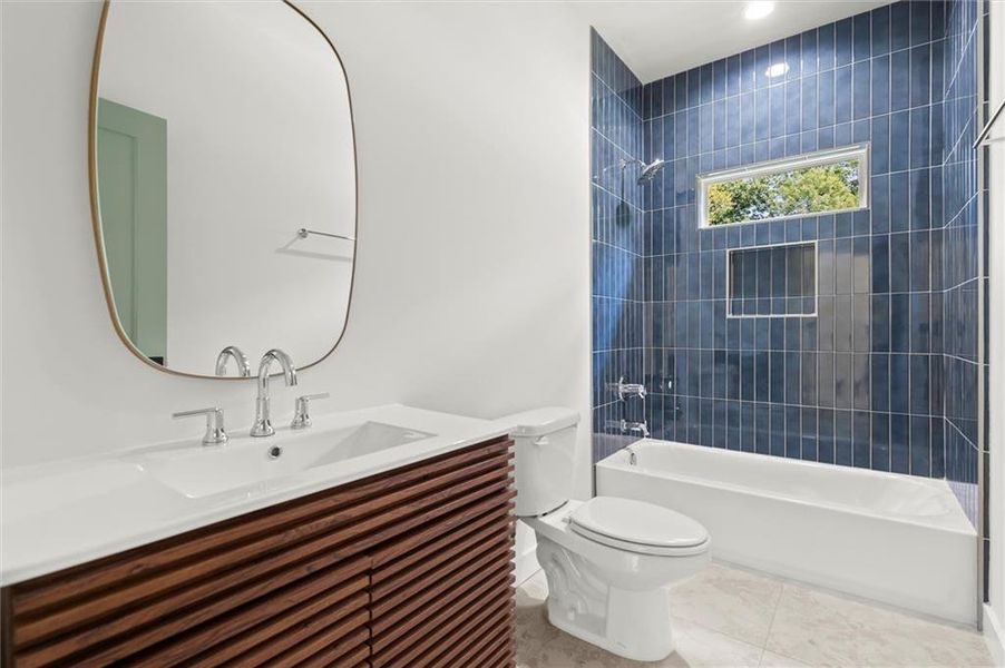 Furnished interior view inside a new home in , Atlanta (Image 7).