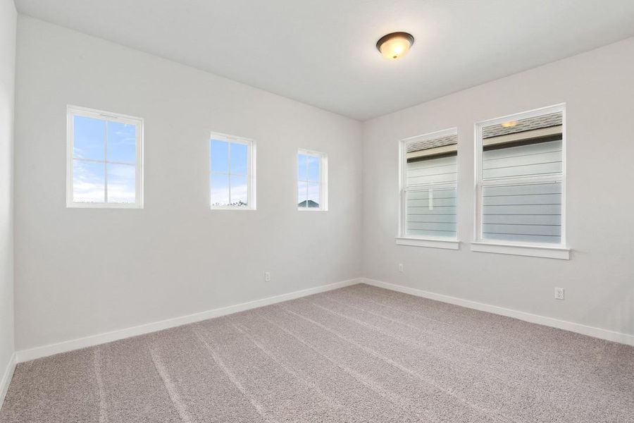 Spacious, unfurnished interior of a new home in Heritage, Dripping Springs (Image 25).