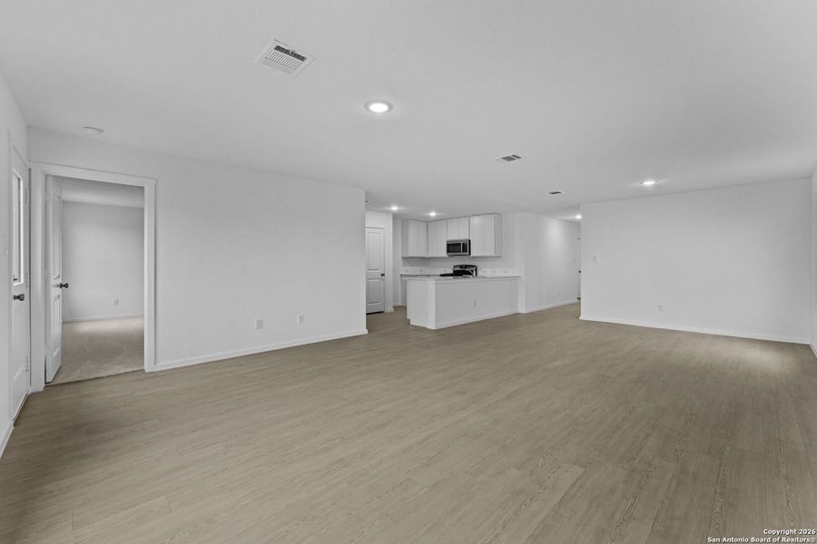 Spacious, unfurnished interior of a new home in , New Braunfels (Image 18).