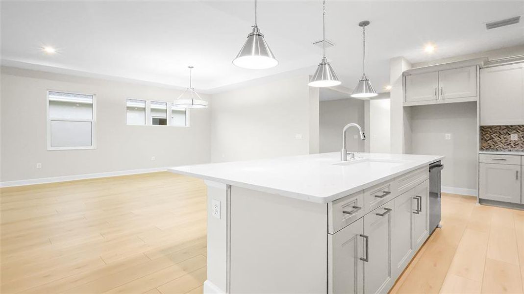 Spacious, unfurnished interior of a new home in Cresswind at Lake Harris, Tavares (Image 44). Spacious, unfurnished interior of a new home in Cresswind at Lake Harris, Tavares (Image 44).