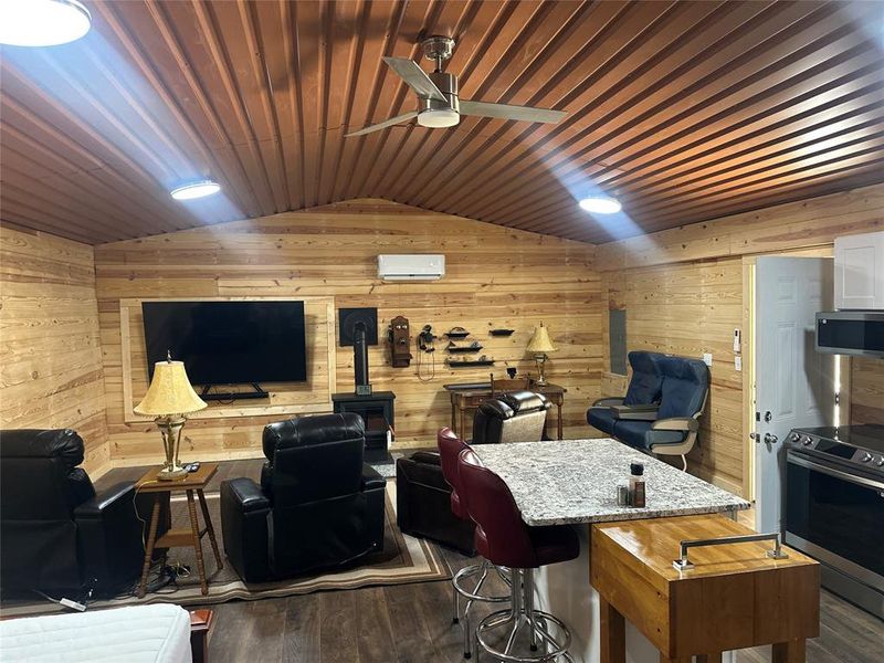 Furnished interior view inside a new home in , Streetman (Image 7).