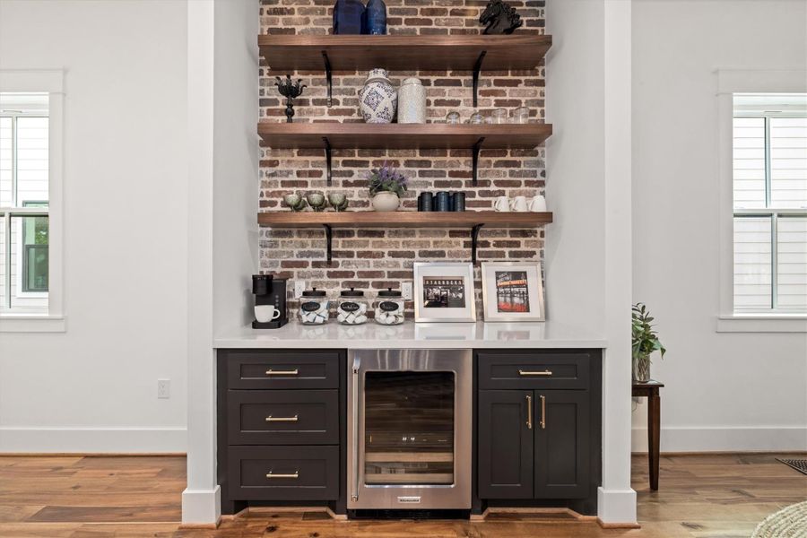 Furnished interior view inside a new home in , Galveston (Image 9).