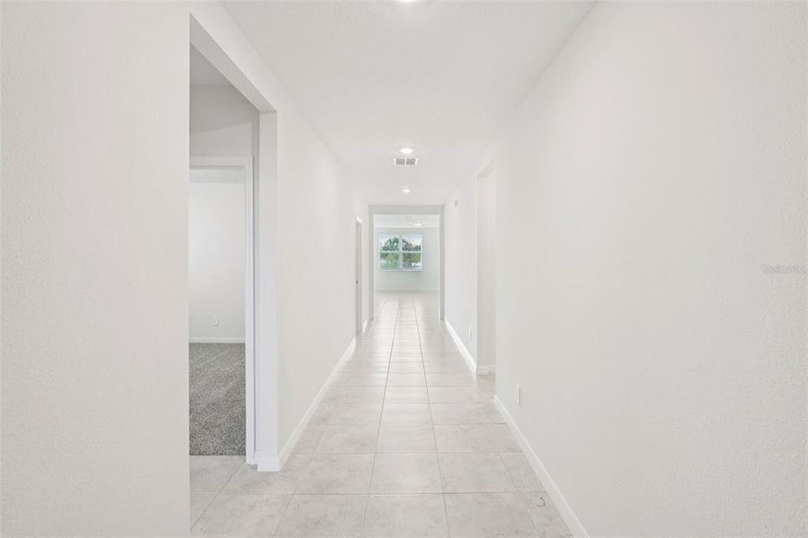 Spacious, unfurnished interior of a new home in Crosswinds - Signature Series, Haines City (Image 14).