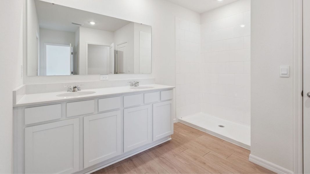 Representative furnished interior of a home built from the DENHAM by D.R. Horton in Wexford Cove, Ormond Beach (Image 13).