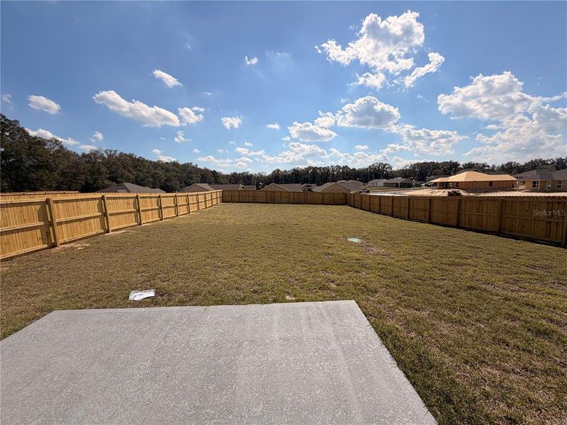 Exterior details and patio area of a home in Rolling Hills, Bell (Image 23). Exterior details and patio area of a home in Rolling Hills, Bell (Image 23).