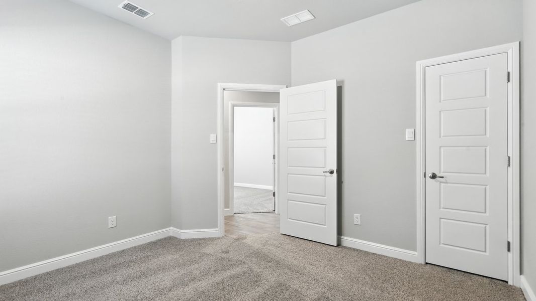 Image 37 representing the Bridge City by D.R. Horton in Retta Estates, Mansfield, TX.