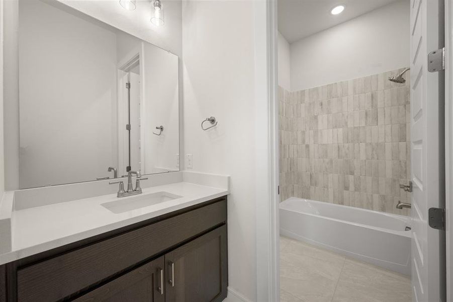 317 Fireblade- Bathroom-3