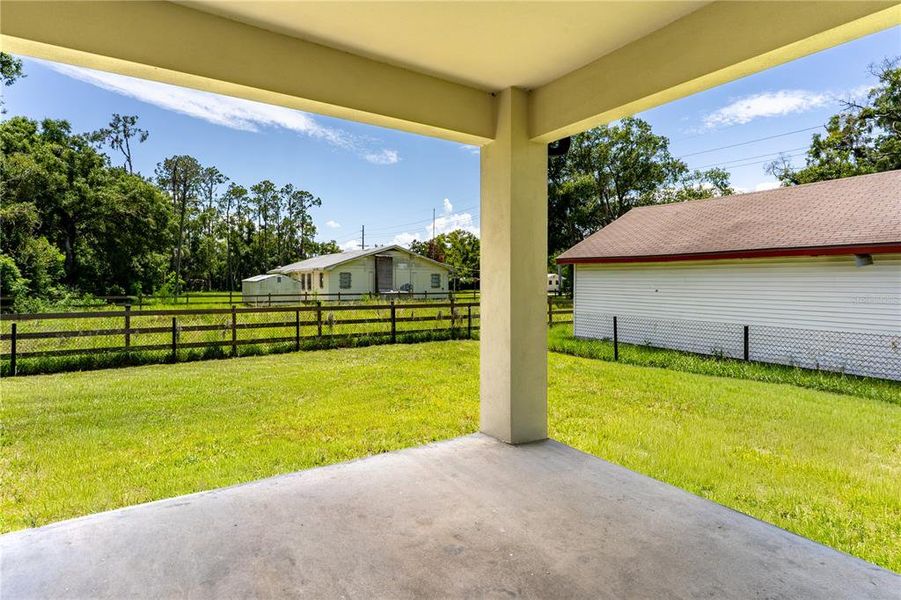 Exterior details and patio area of a home in , Plant City (Image 4). Exterior details and patio area of a home in , Plant City (Image 4).
