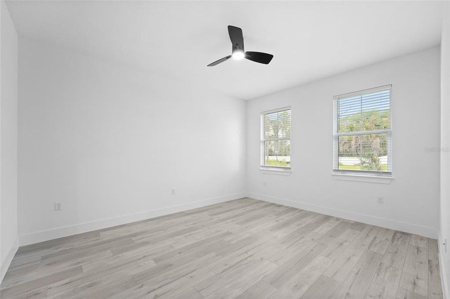 Spacious, unfurnished interior of a new home in , North Port (Image 13).