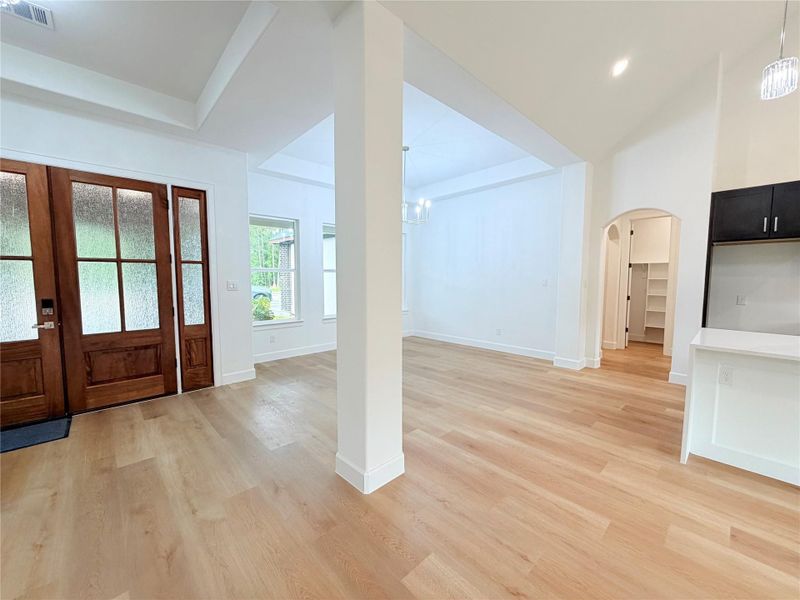 Spacious, unfurnished interior of a new home in , Dayton (Image 33).