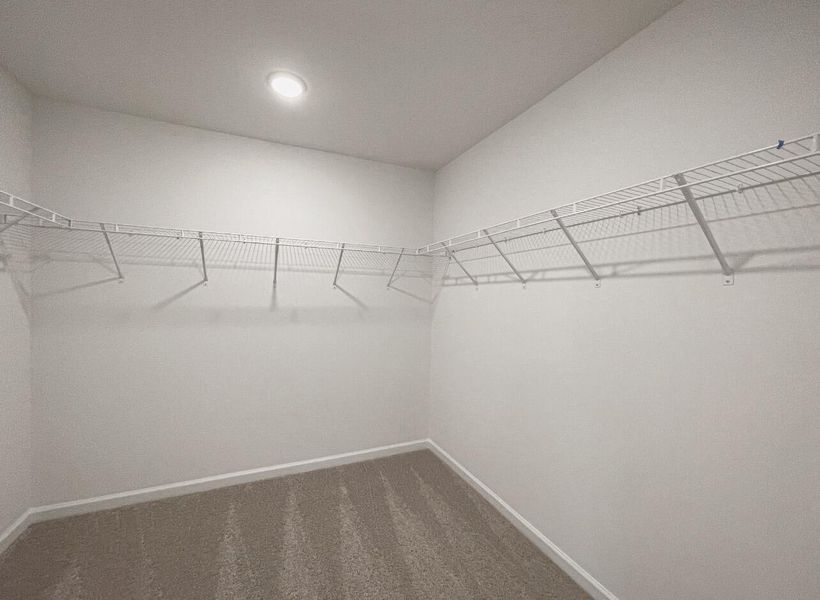 Spacious, unfurnished interior of a new home in East Main Townes, Spartanburg (Image 20).