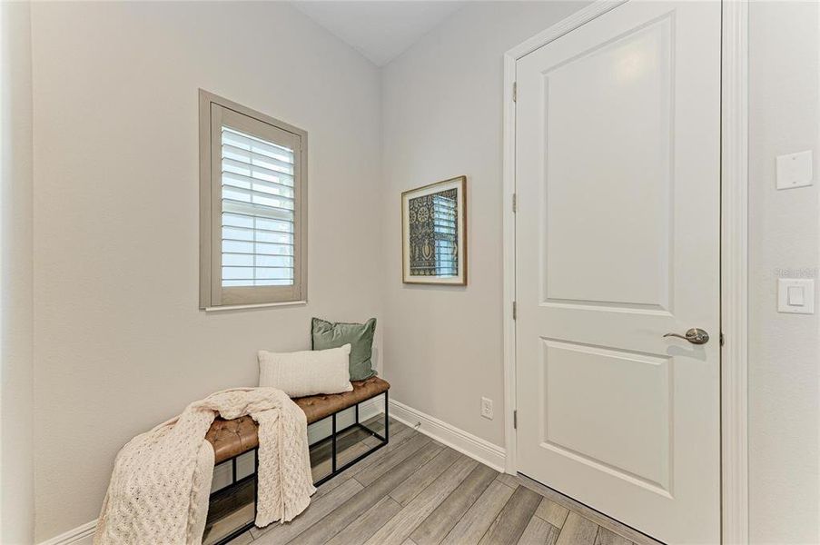Furnished interior view inside a new home in Star Farms at Lakewood Ranch, Lakewood Ranch (Image 39). Furnished interior view inside a new home in Star Farms at Lakewood Ranch, Lakewood Ranch (Image 39).