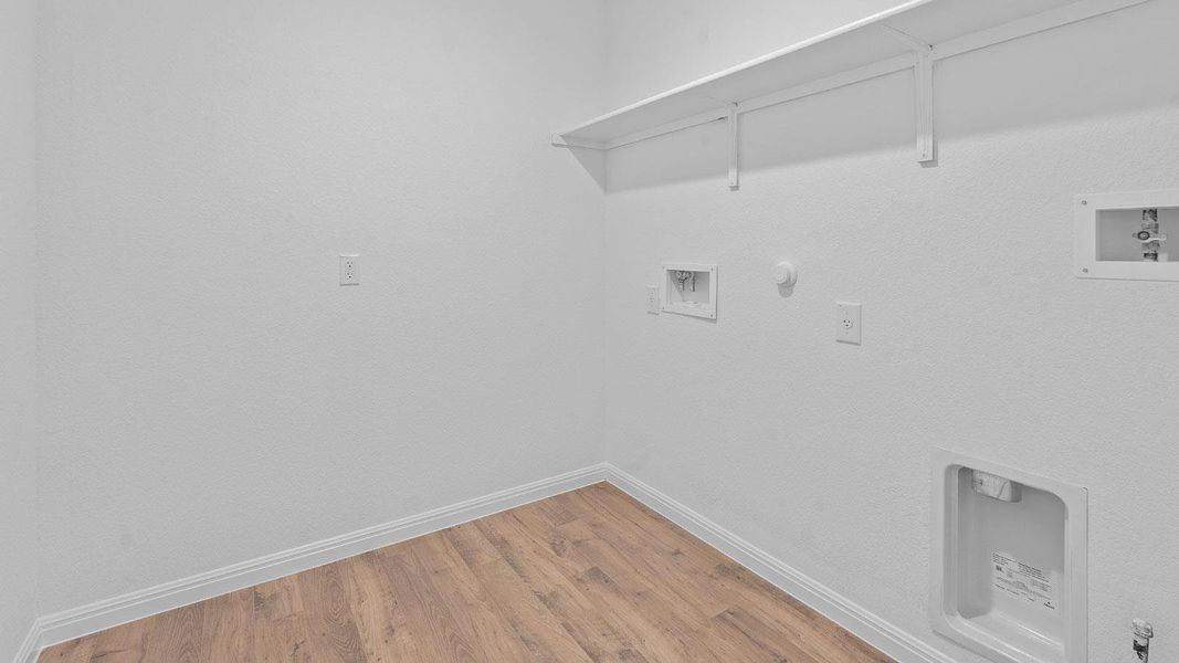 Spacious, unfurnished interior of a new home in Prairie Lakes, Buda (Image 26).