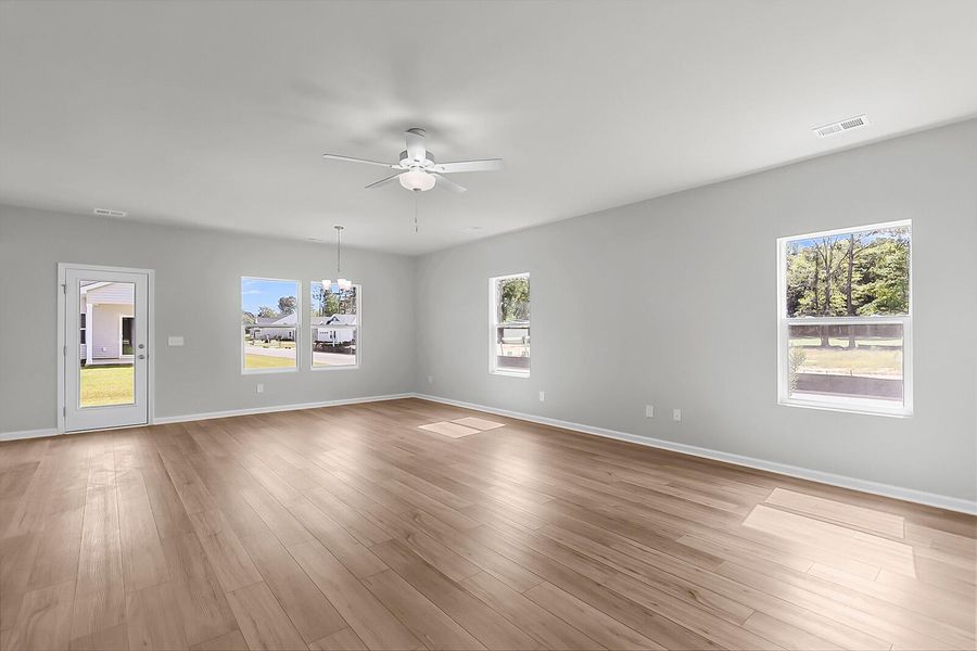 Spacious, unfurnished interior of a new home in Fairway Woods at Wyboo, Manning (Image 22).