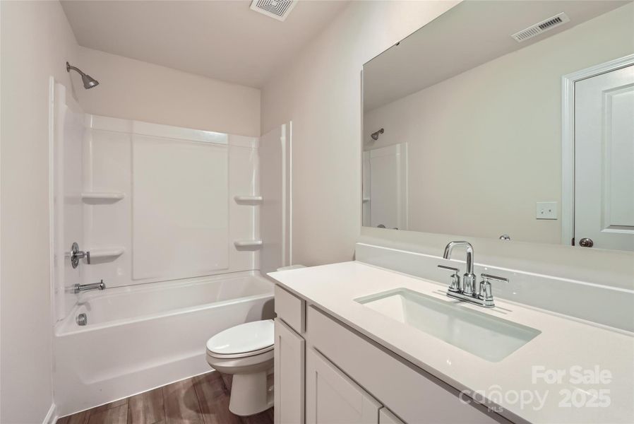 Bathroom 2 (example)