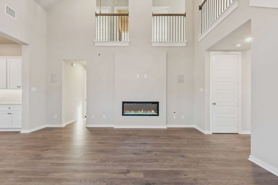 Spacious, unfurnished interior of a new home in Summer Crest, Crowley (Image 17). Spacious, unfurnished interior of a new home in Summer Crest, Crowley (Image 17).