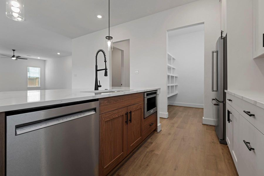 Furnished interior view inside a new home in , Rosenberg (Image 9).