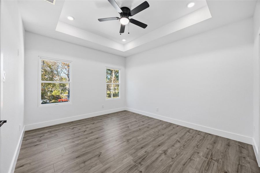 Spacious, unfurnished interior of a new home in , Houston (Image 24).