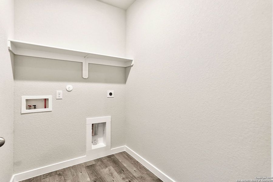 Spacious, unfurnished interior of a new home in Fairway Crossing 40s, San Antonio (Image 36). Spacious, unfurnished interior of a new home in Fairway Crossing 40s, San Antonio (Image 36).