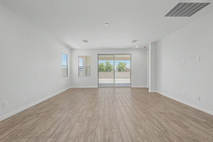 Spacious, unfurnished interior of a new home in Avanti at Granite Vista, Waddell (Image 17). Spacious, unfurnished interior of a new home in Avanti at Granite Vista, Waddell (Image 17).